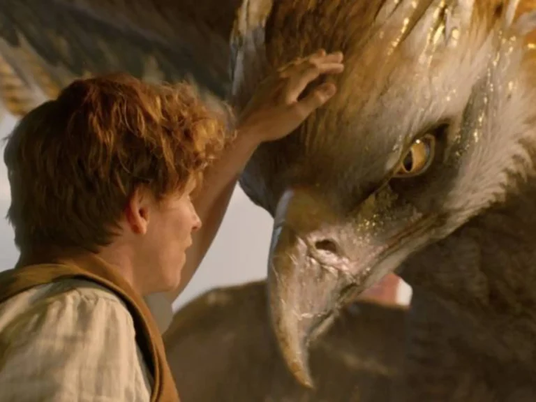 animales fantasticos en un entorno magico