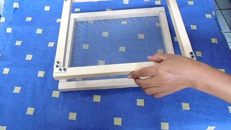 bastidor de madera para hacer papel reciclado