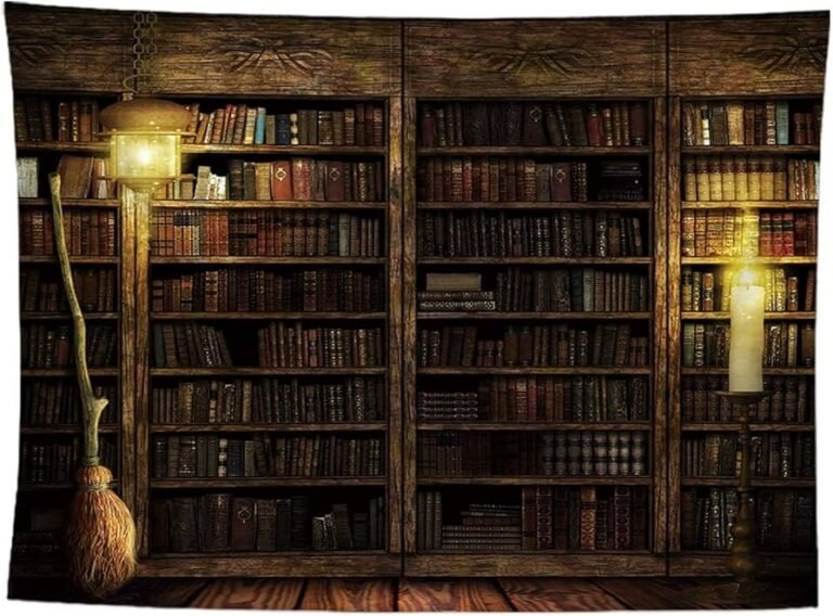 biblioteca de madera vintage en un hogar