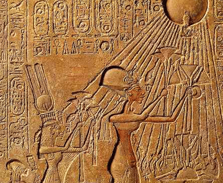 dios ra levantando el sol en el horizonte