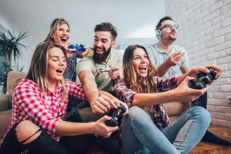 grupo de amigos jugando videojuegos juntos