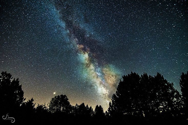La Luna con Gatillo: Qué Significa y Cuál es Su Interpretación