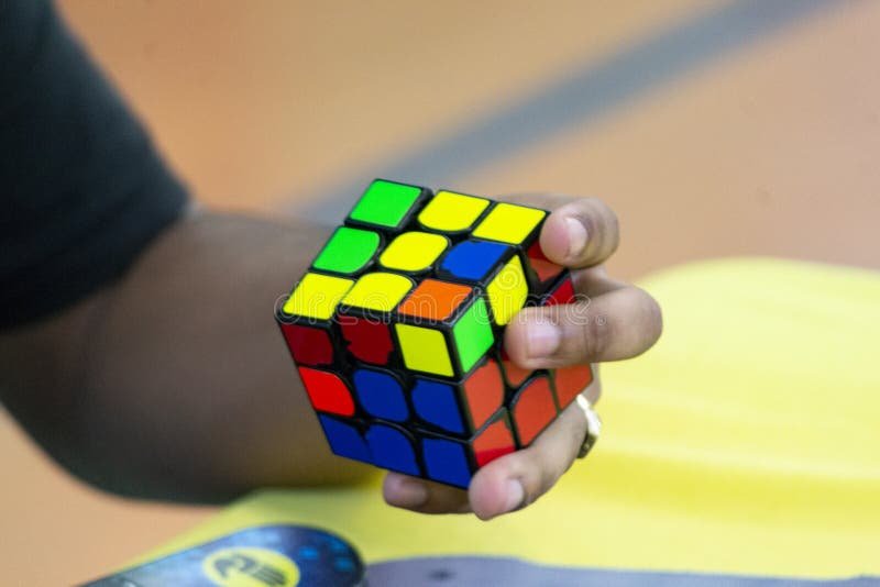 Cómo armar el cubo Rubik fácilmente Trucos y consejos prácticos 7 Cómo armar el cubo Rubik fácilmente Trucos y consejos prácticos