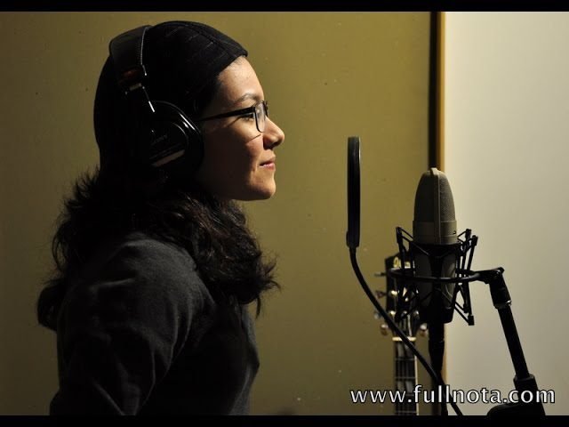 Cómo elegir la mejor voz en off para tus vídeos Guía completa