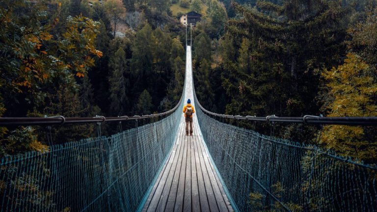 puente que simboliza una decision importante