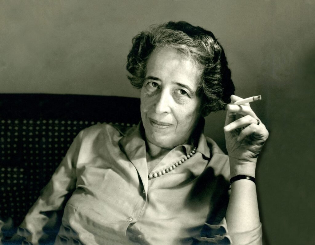 Qué significa la banalidad del mal según Hannah Arendt