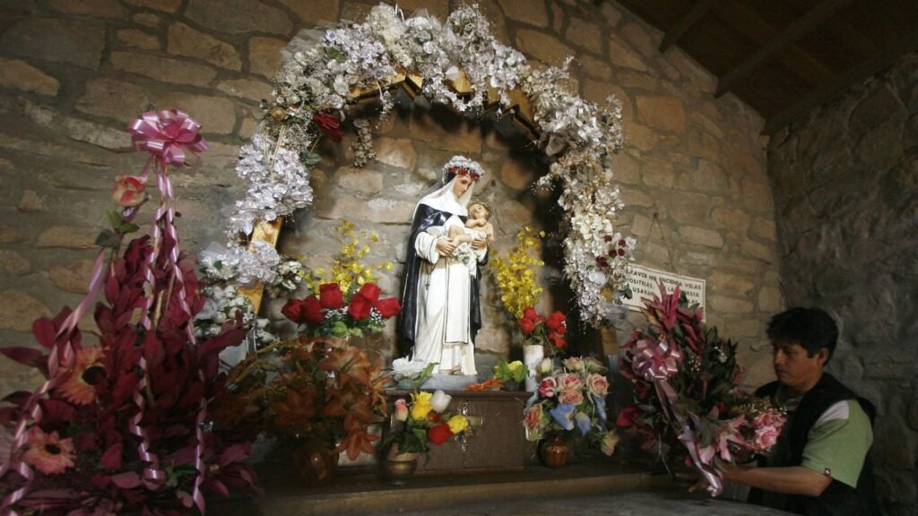 De qué lugares o causas es Santa Rosa de Lima patrona