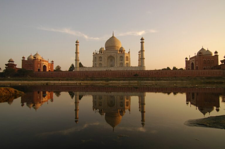 Qué maravilla arquitectónica se encuentra en Agra, India 26 taj mahal al atardecer